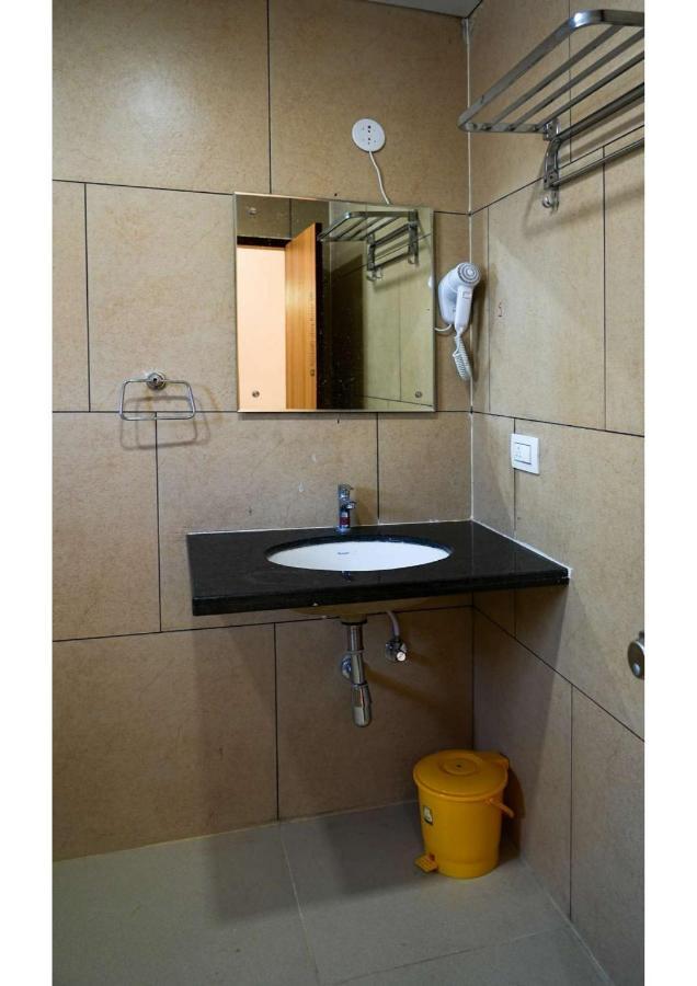 Devanahalli Sri Krishna Inn - Kempegowda Airport Bangalore מראה חיצוני תמונה