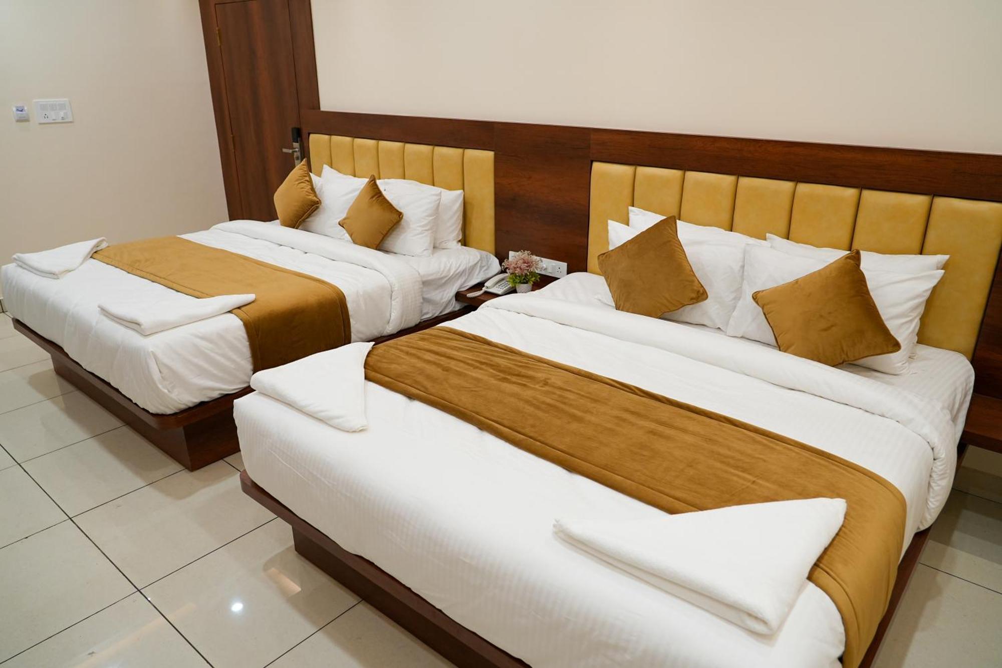 Devanahalli Sri Krishna Inn - Kempegowda Airport Bangalore מראה חיצוני תמונה